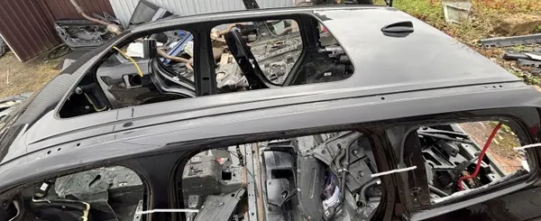 Toit Volvo XC90 OEM LPV18460 - État Utilisé image 9