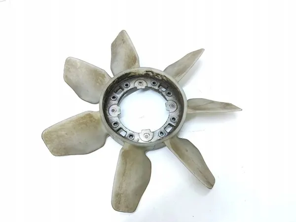 Pale de ventilateur Toyota OEM UVY14285 - État utilisé image 3