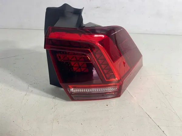 Luz Trasera Derecha VW Tiguan II LED image 5