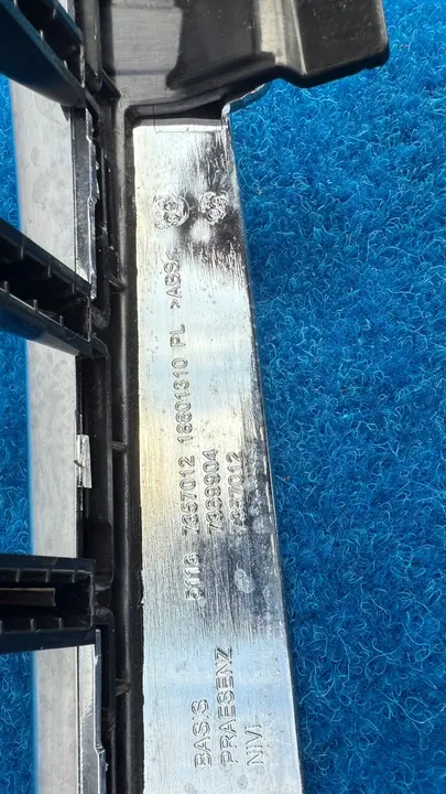 BMW 7 G11 G12 Right Grill Luxury K125/SI1171 image 4