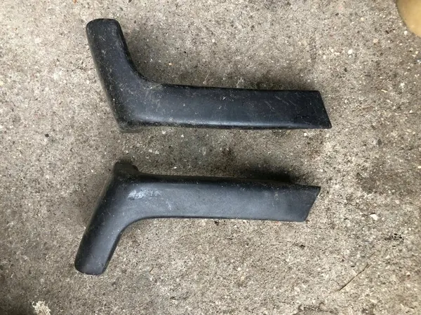 VW T4 Door Trim Handle Clips image 1