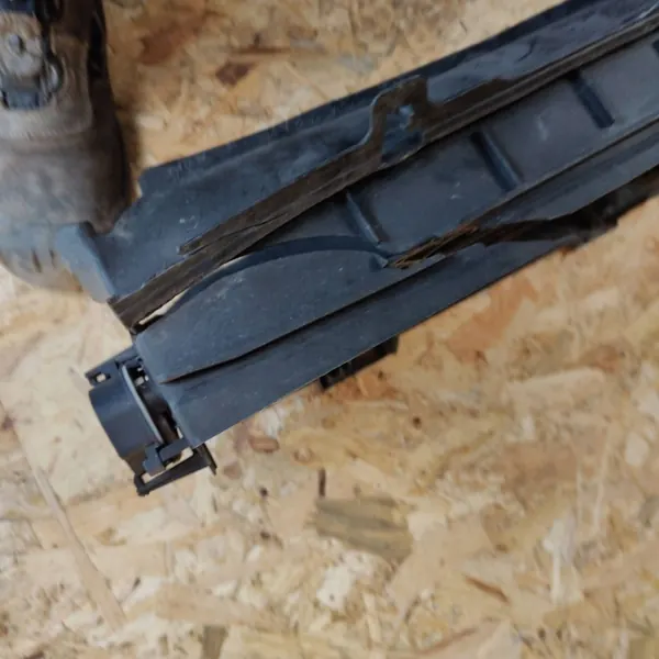 OEM 9808216080 Luftintagsjalusi Peugeot 508 14-18 image 7