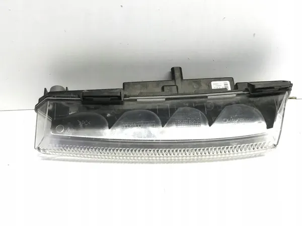 MERCEDES B-CLASS W246 11-18 Rechter dagrijlicht LED A2049069200 image 7