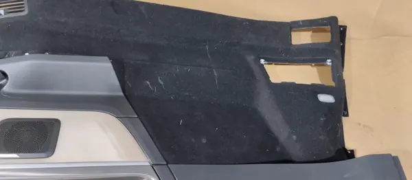 OEM BOCZEK TAPICERKA BAGAŻNIKA LEWY TYŁ MERCEDES V KLASA W447 LONG image 7