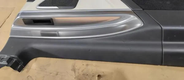 OEM BOCZEK TAPICERKA BAGAŻNIKA LEWY TYŁ MERCEDES V KLASA W447 LONG image 9
