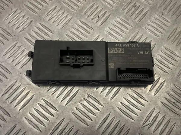 Porsche OE 4KE959107A Kofferbakmodule image 3