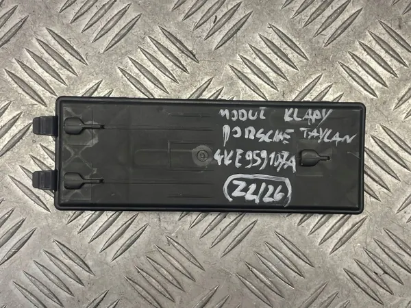 Porsche OE 4KE959107A Kofferbakmodule image 6