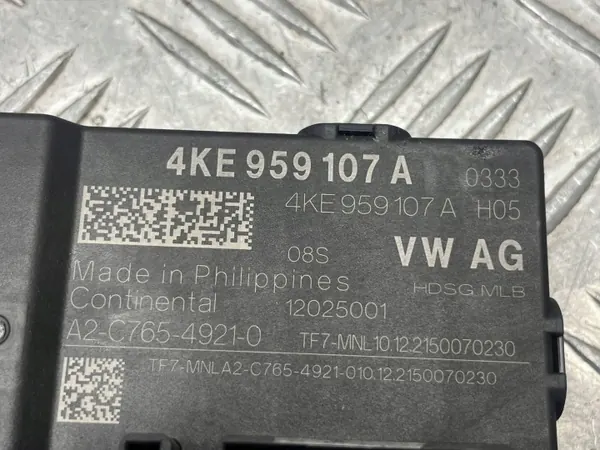 Porsche OE 4KE959107A Kofferbakmodule image 8