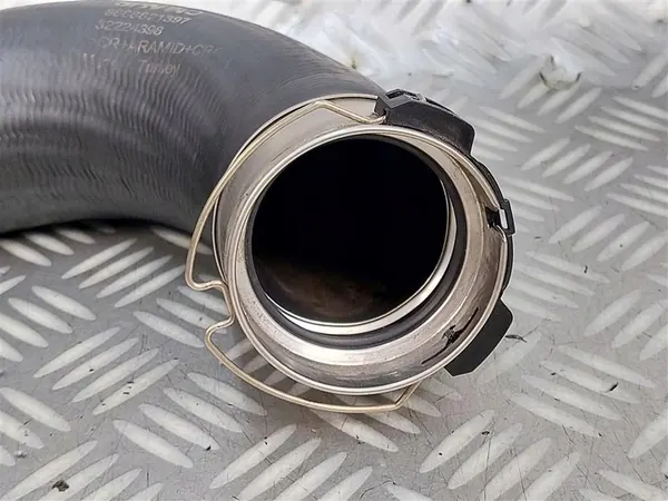 Tubería de intercooler Volvo XC40 2.0 T5 image 2