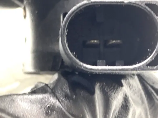 Régulateur de pression carburant OEM 04L130764E Skoda Octavia IV image 3