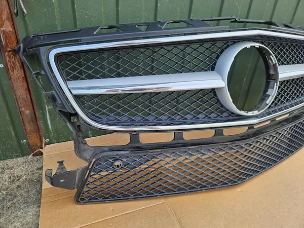 Griglia anteriore Mercedes CLS W218 AMG A2188851765 image 5