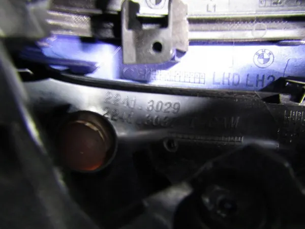 Cadre rétroviseur gauche BMW OE 22413021 pour Série 3 G20 image 9