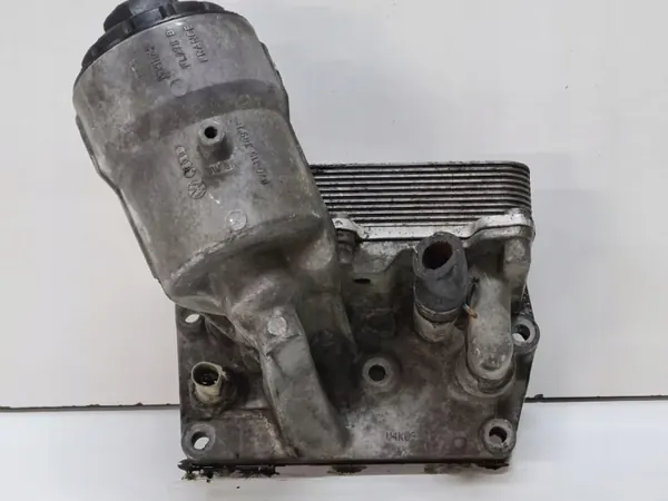 Base do Filtro de Óleo VW T5 2.5 TDI OEM 070115389B image 2