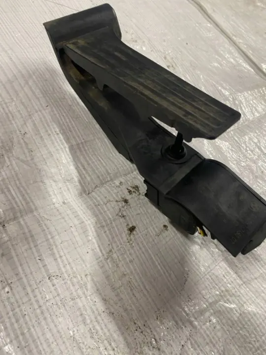 Potentiomètre de pédale d'accélérateur BMW OEM 6762480 image 3