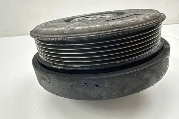 Polia do virabrequim MERCEDES-BENZ E (W212) A6510350912 image 2