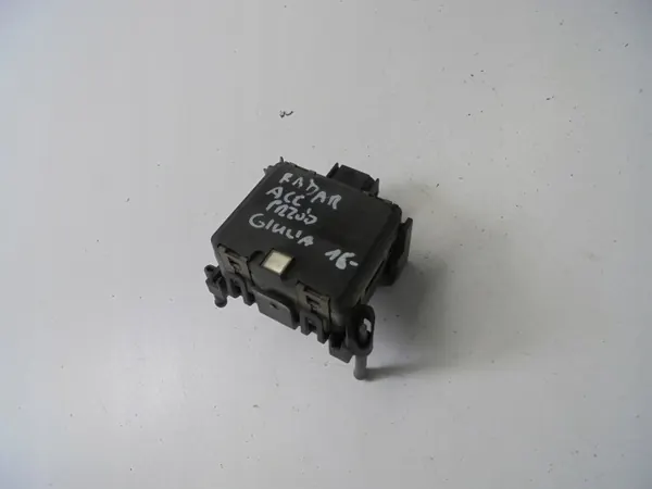 Sensor de Radar ACC Alfa Romeo Giulia 2016- OEM image 2