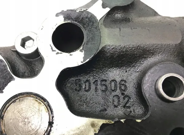 Gebrauchte Iveco Motorölpumpe OEM 504350707 image 6