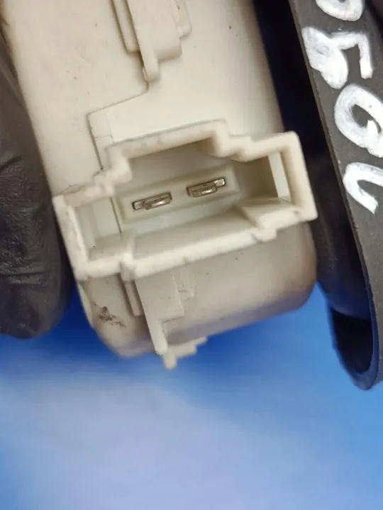 AUDI A4 B6 SEDAN BAKLUCKA LÅS + AKTIVATOR 8E5827505B image 4