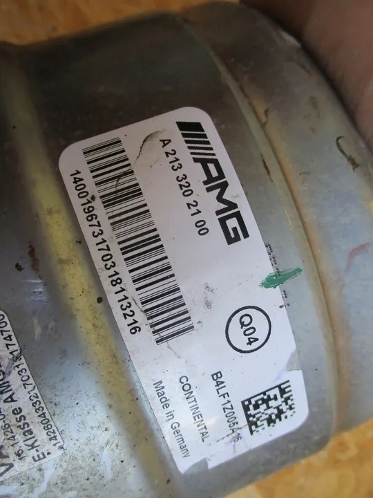 W213 AMG Bakre Stötdämpare A2133202100 OEM image 3