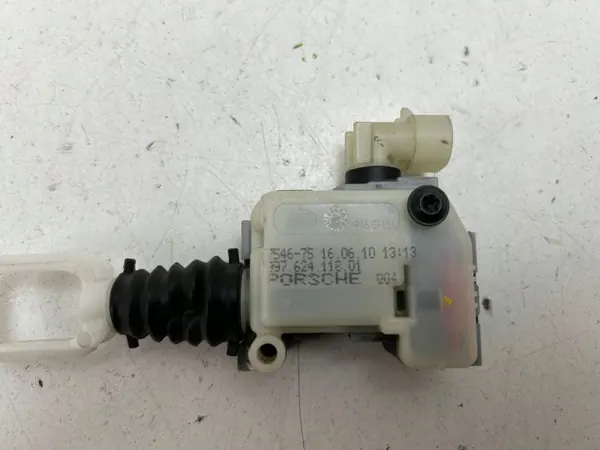 Atuador de fechadura porta-malas Porsche 911 997 OEM 99762411801 image 3