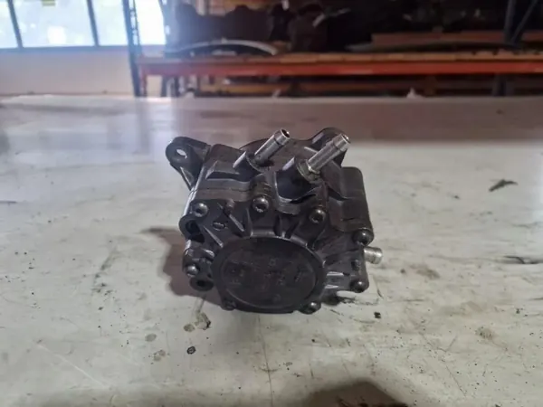 Tyhjiöpumppu OEM 03G145209 Mitsubishi Grandis 2.0L image 2