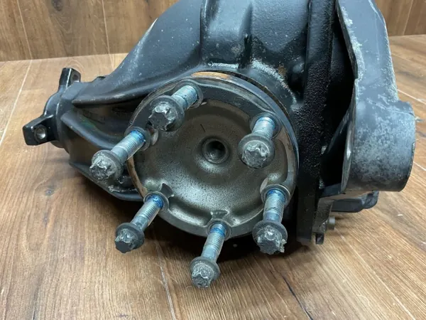Diferencial Mercedes-Benz OEM A1293513408 Usado image 6