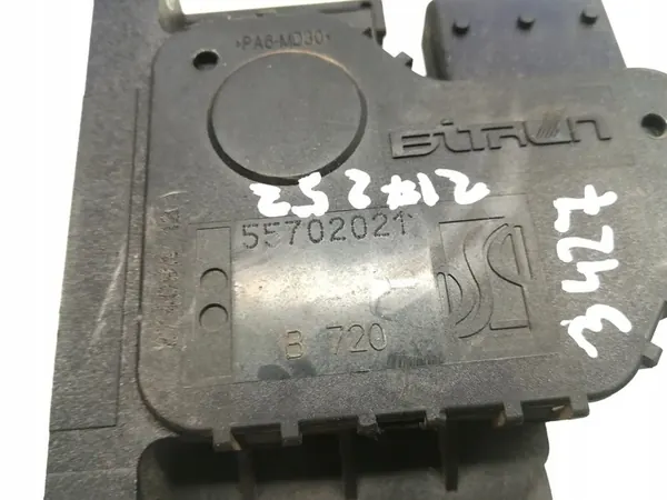 Gaspedal Alfa Romeo MiTo 1.6 JTDM Diesel image 5