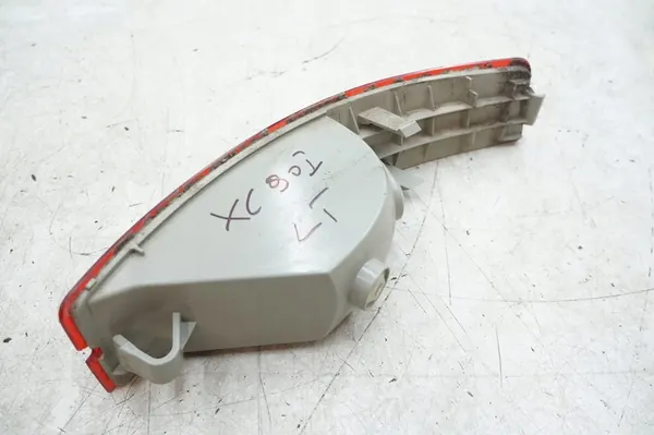 VOLVO XC90 2006-2014 Luz Trasera Izquierda OEM 30678970 image 3