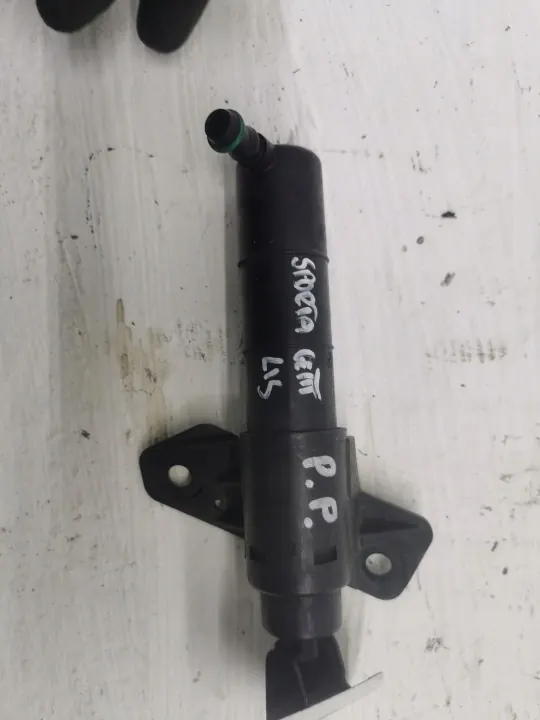 Lave-phare droit OEM 66135 pour Kia Sportage image 2
