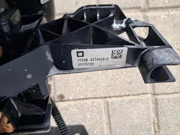 Conjunto de ventilador de radiador OPEL ASTRA V K 1.4T image 6