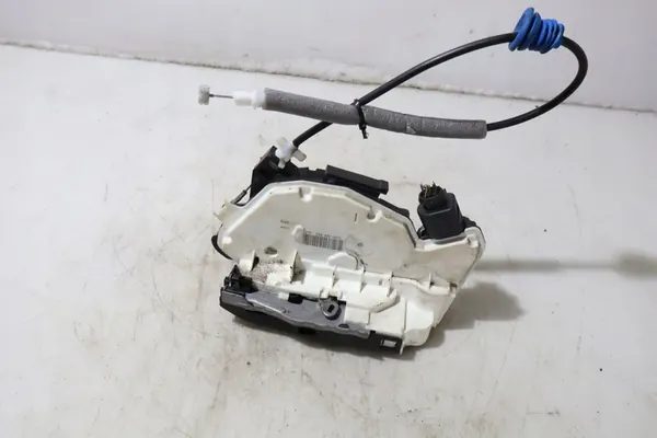 Linke Hintertürschloss Skoda Citigo image 3