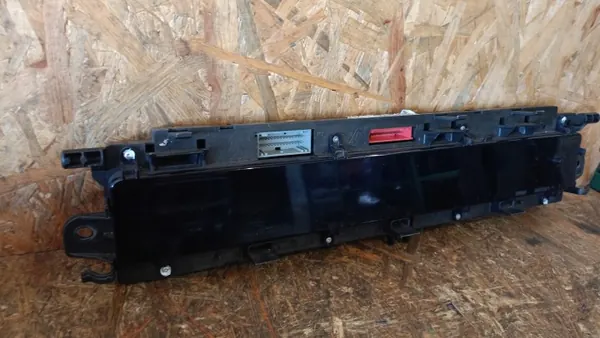 Tacho Renault OE OEM P8200461294H Gebraucht image 3