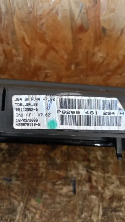 Tacho Renault OE OEM P8200461294H Gebraucht image 5