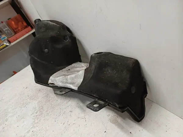 Maserati Ghibli 13- Interieurfilterbeugel OEM 670003431 image 4