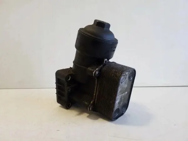 Oliefilterbevestiging VW Golf Plus OEM 03L117021B image 3