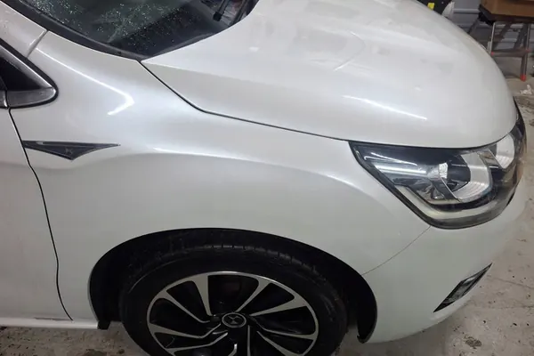 Citroen DS4 2016 Capô Dianteiro Para-choque Aleta Reforço KWE image 2