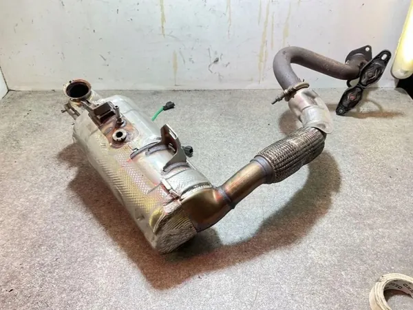 Gebrauchter Ford Katalysator MX615L243AA 1.5L Diesel image 2