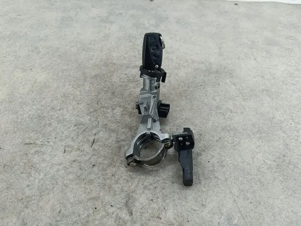 OEM 51793074B365 Gebruikte Fiat Grande Punto 1.4 8V image 4