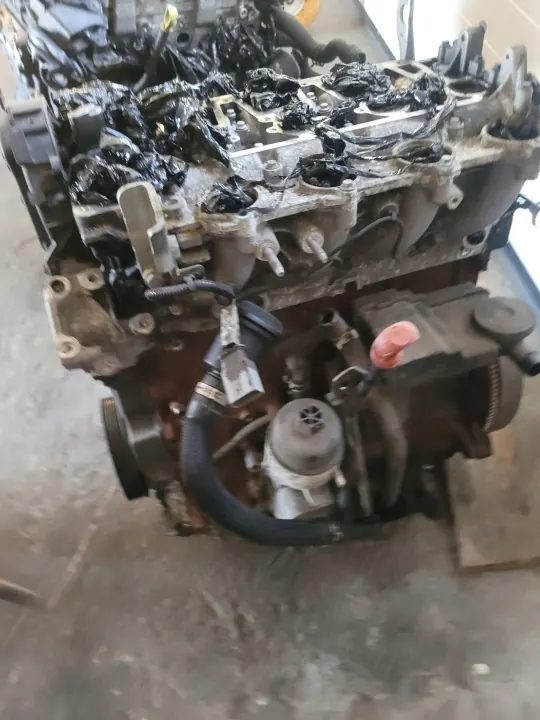 Gebrauchter Citroen OE Motor RH02 10DYYF 2.0 HDI image 3