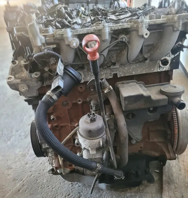 Gebrauchter Citroen OE Motor RH02 10DYYF 2.0 HDI image 4