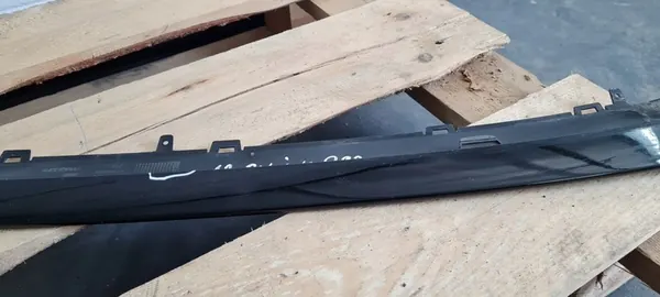 Audi S3 8V Framskärms Spoiler OE 8V5807110 image 3