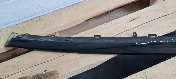 Audi S3 8V Framskärms Spoiler OE 8V5807110 image 4