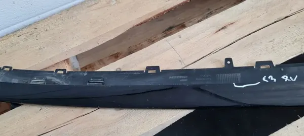 Audi S3 8V Framskärms Spoiler OE 8V5807110 image 6