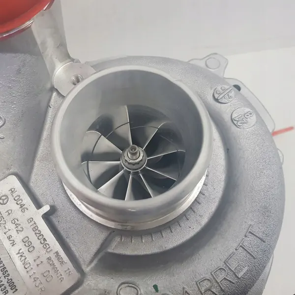 TURBO TURBINA MERCEDES 642 OM642 A6420901100 image 2