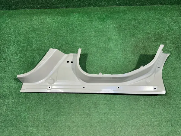 OEM 64111-54P01-P41 Höger pelaröverdrag för Suzuki Vitara image 5