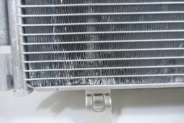 Mahle AC 747 000P Ilmastointikondensaattori image 10