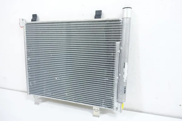 Mahle AC 747 000P Ilmastointikondensaattori image 3