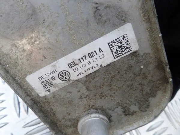 Audi Ölfilterbasis 05L117021A 2.0TDI 2020 image 2