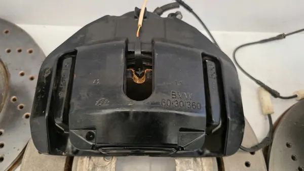 Calipers e Discos de Freio BMW M3 E92 E93 image 7