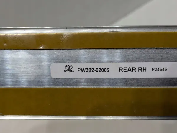 Tröskelskydd OEM PW382-02002 Toyota Corolla E21 TS image 3